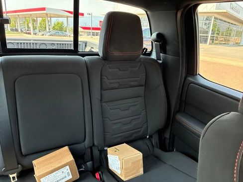 Used 2023 Nissan Frontier PRO-4X w/ Pro Convenience Package AWD/4WD image 22