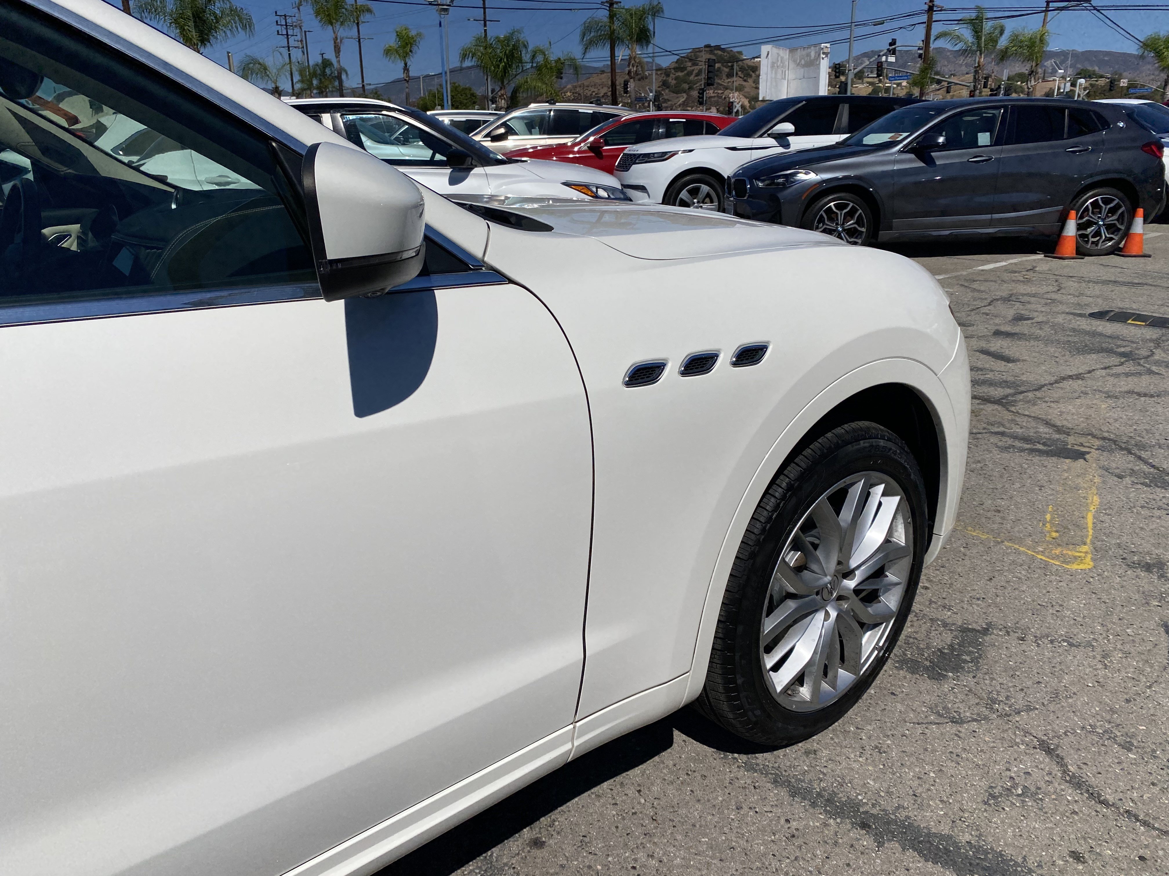 Used 2022 Maserati Levante GT AWD/4WD image 32