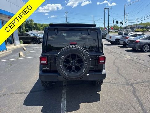 Used 2021 Jeep Wrangler Unlimited Sport AWD/4WD image 3