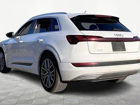 Used 2019 Audi e-tron Premium Plus image 4