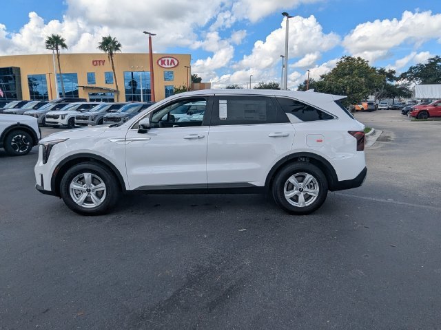 New 2026 Kia Sorento LX FWD image 3