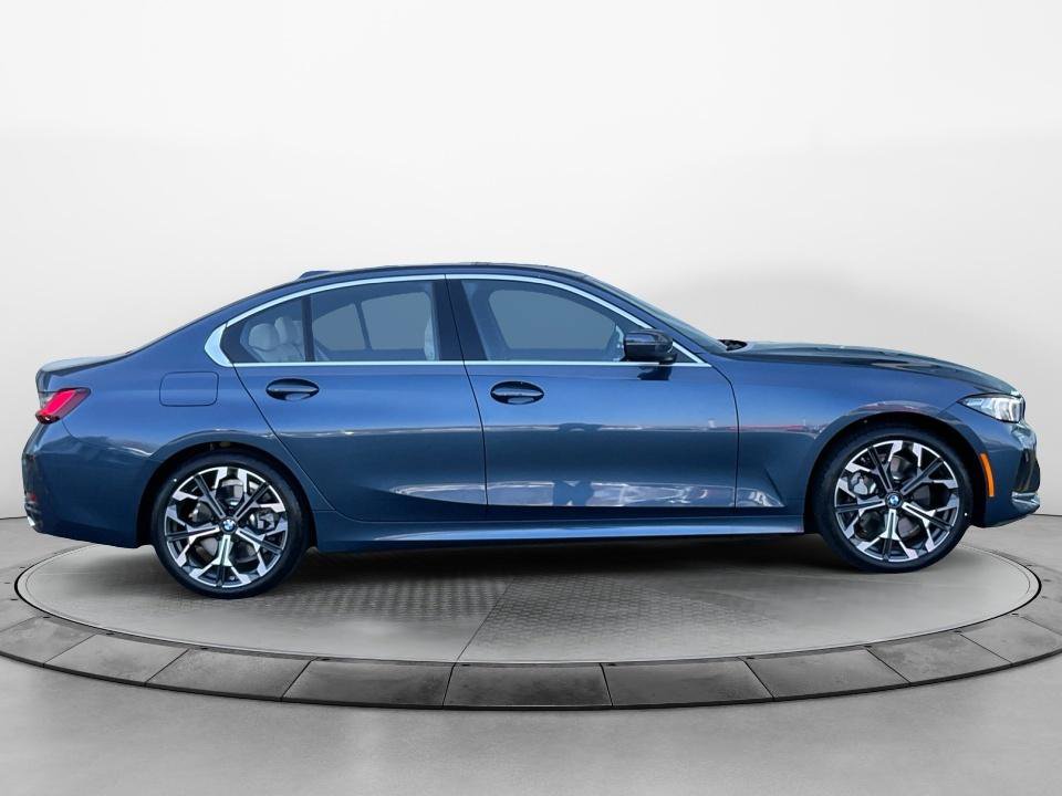 Used 2026 BMW 330i Sedan w/ Premium Package RWD image 8