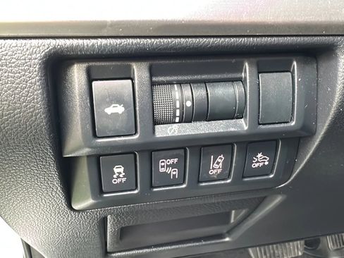 Used 2018 Subaru Legacy 2.5i Premium image 43