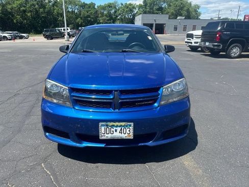 Used 2014 Dodge Avenger SE w/ Rallye Appearance Group FWD image 2