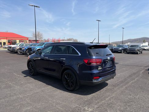 Used 2019 Kia Sorento S image 5