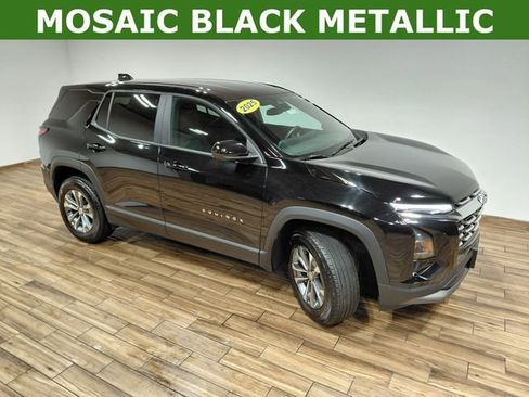 Used 2025 Chevrolet Equinox LT image 9