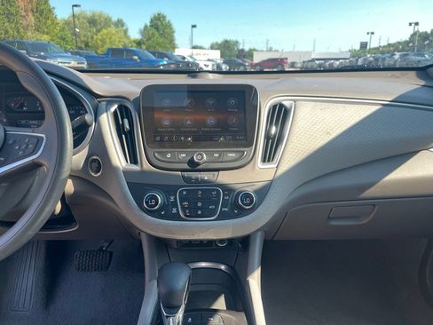 Used 2024 Chevrolet Malibu LT FWD image 24