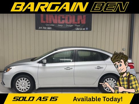 Used 2016 Nissan Sentra S image 2