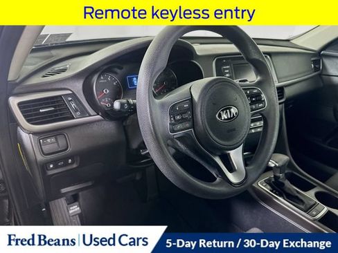 Used 2016 Kia Optima LX FWD image 12