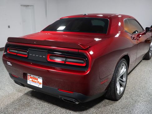 Used 2022 Dodge Challenger R/T image 7