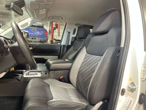 Used 2021 Toyota Tundra SR5 AWD/4WD image 12