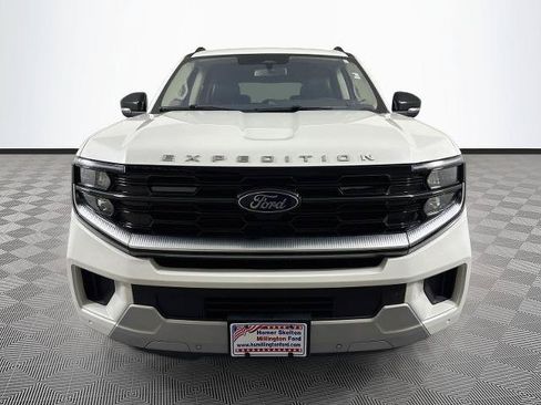 Certified 2025 Ford Expedition Max Platinum w/ Driver's Package AWD/4WD image 2