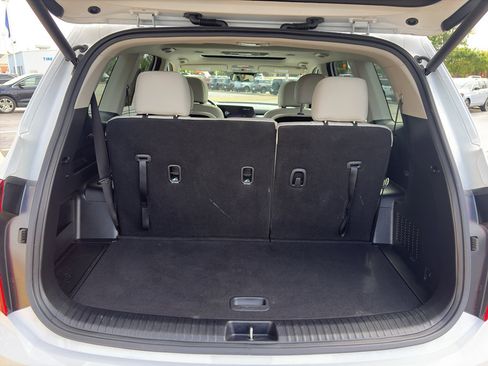 Used 2025 Kia Telluride S FWD image 24