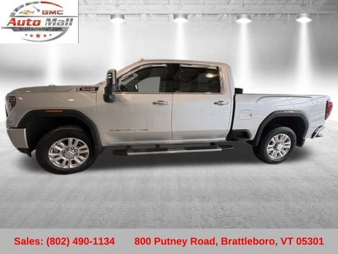 Used 2020 GMC Sierra 3500 Denali w/ Denali Ultimate Package image 2
