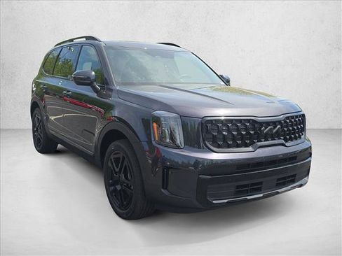 Used 2025 Kia Telluride EX X-Line AWD/4WD image 3