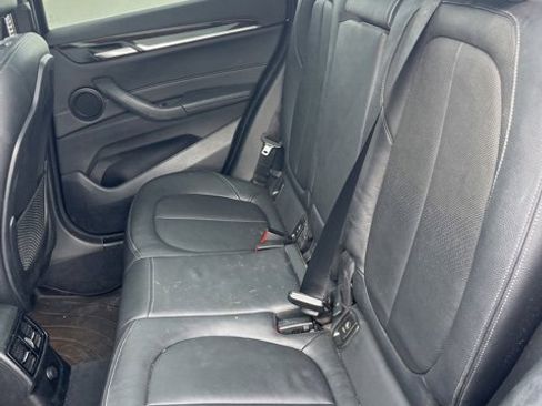 Used 2017 BMW X1 xDrive28i image 10
