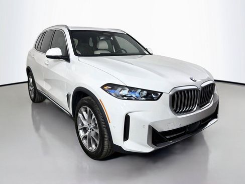 New 2026 BMW X5 xDrive40i w/ Climate Comfort Package AWD/4WD image 3