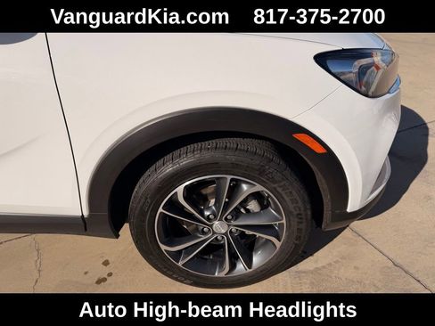 Used 2022 Buick Encore GX Select image 11