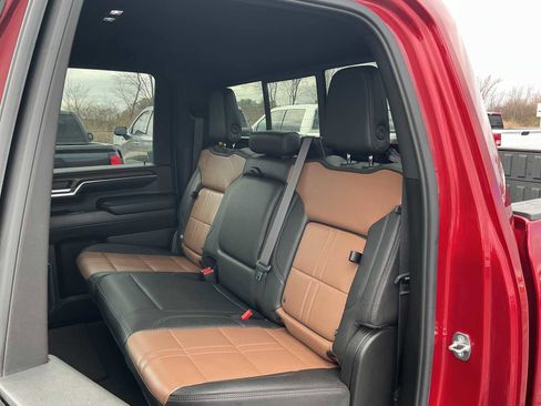 Used 2024 Chevrolet Silverado 3500 High Country image 23