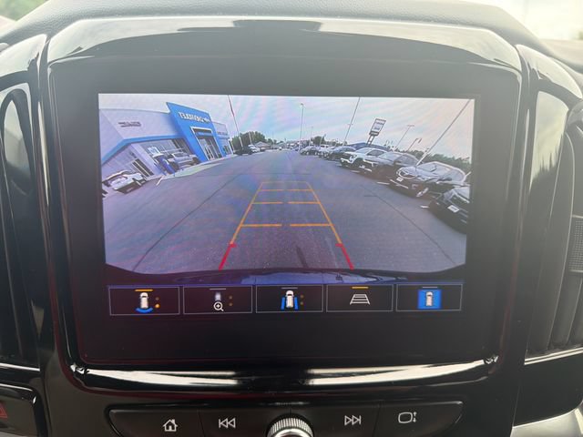 Used 2023 Chevrolet Traverse LT w/ Rear Camera Mirror Package AWD/4WD image 24