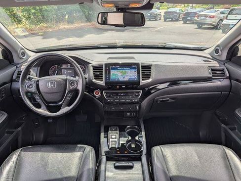 Used 2016 Honda Pilot Touring image 25