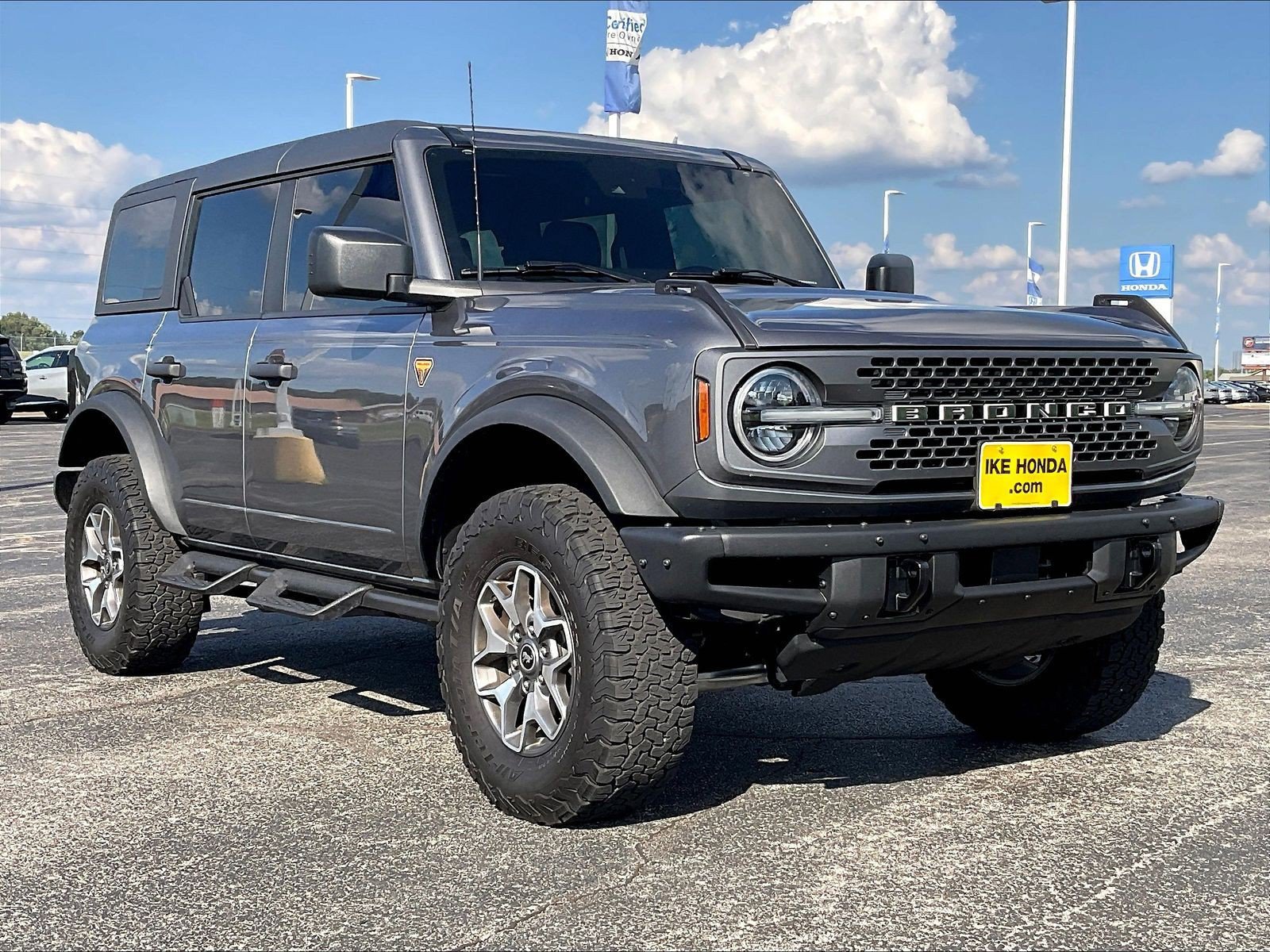 Used 2024 Ford Bronco Badlands AWD/4WD image 1