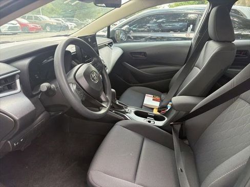 Used 2026 Toyota Corolla LE FWD image 2