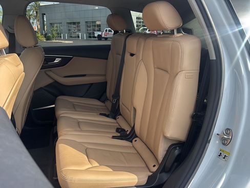 Used 2023 Audi Q7 2.0T Premium Plus image 16