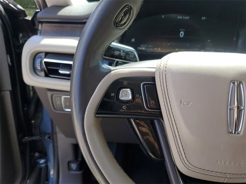 Used 2020 Lincoln Aviator Reserve image 24
