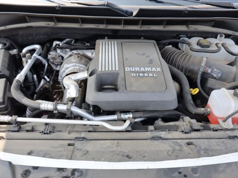 Used 2024 GMC Yukon Denali Ultimate AWD/4WD image 16