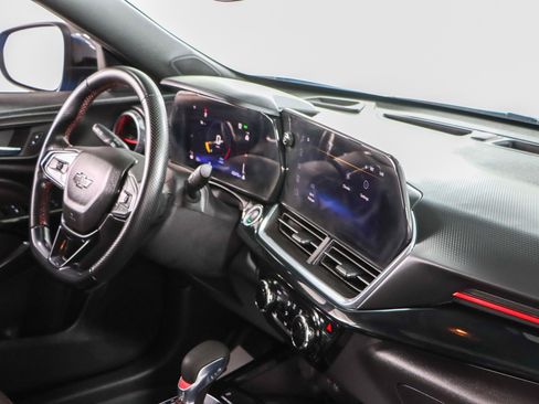 Used 2024 Chevrolet Trax RS w/ Sunroof Package FWD image 26