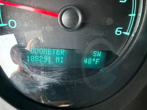 Used 2013 Chevrolet Tahoe LTZ image 26