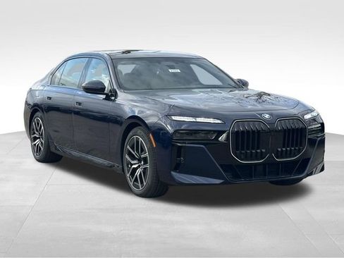 New 2026 BMW 760i xDrive w/ Executive Package AWD/4WD image 1