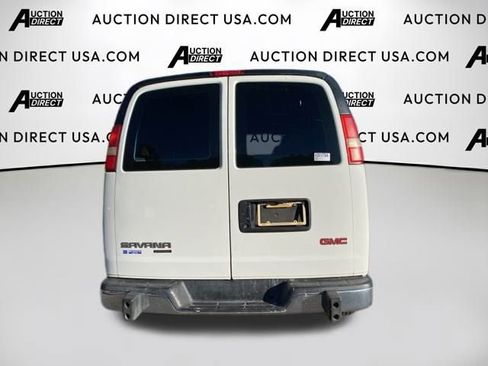 Used 2015 GMC Savana 2500 image 8