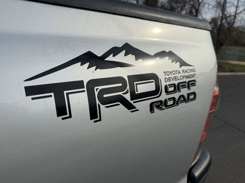 Used 2011 Toyota Tacoma 4x4 Access Cab w/ SR5 Pkg #2 image 39