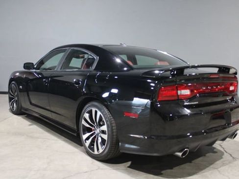 Used 2012 Dodge Charger SRT8 w/ Adaptive Cruise Control Group image 6