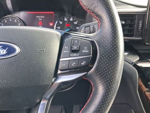 Used 2023 Ford Explorer ST-Line w/ Class IV Trailer Tow Package RWD image 18