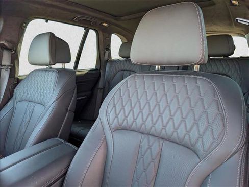 Certified 2025 BMW X5 M60i w/ Executive Package image 18