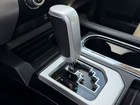 Used 2015 Toyota Tundra Limited RWD image 18