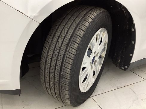Used 2013 Ford Fusion S FWD image 22