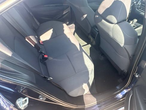 Used 2021 Toyota Corolla LE FWD image 28