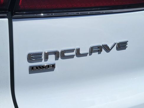 Used 2025 Buick Enclave Preferred AWD/4WD image 9