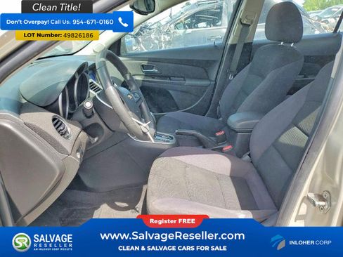 Used 2015 Chevrolet Cruze LT image 9