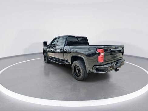 Used 2022 Chevrolet Silverado 2500 Custom w/ Custom Value Package AWD/4WD image 6