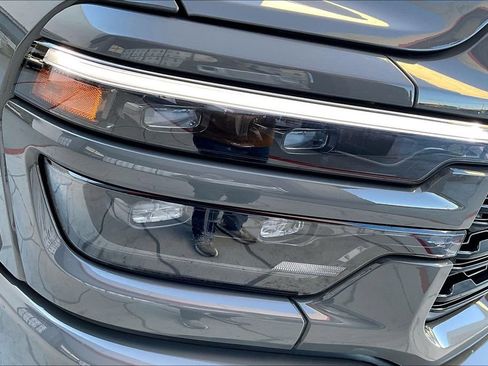 Used 2026 RAM 3500 Limited image 26