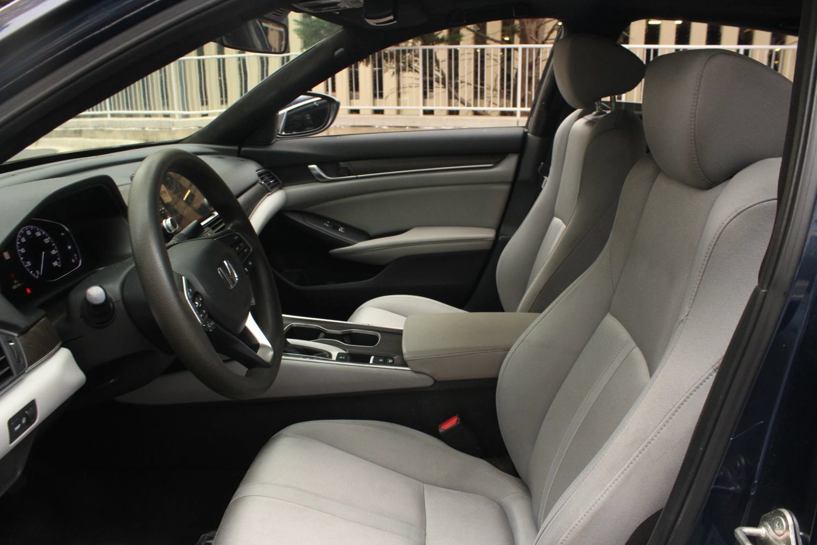 Used 2019 Honda Accord EX image 13