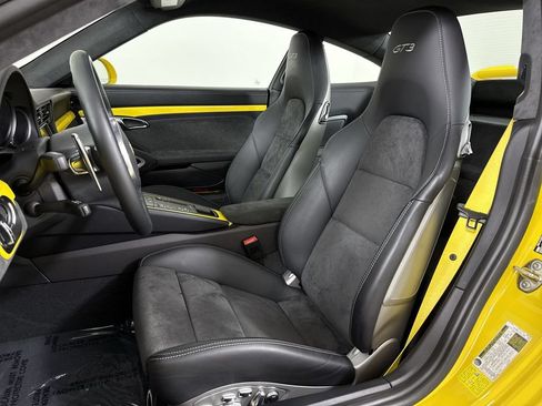 Certified 2015 Porsche 911 GT3 RWD image 5