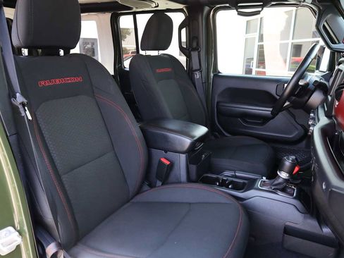 Used 2021 Jeep Wrangler Unlimited Rubicon w/ Safety Group AWD/4WD image 39