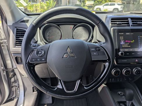 Used 2025 Mitsubishi Outlander Sport SE AWD/4WD image 18