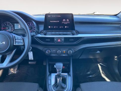 Used 2024 Kia Forte LXS image 11